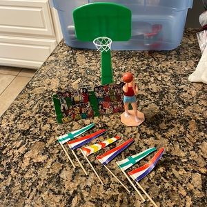 RARE ❤️‎ Vintage Basketball Set Cake Topper